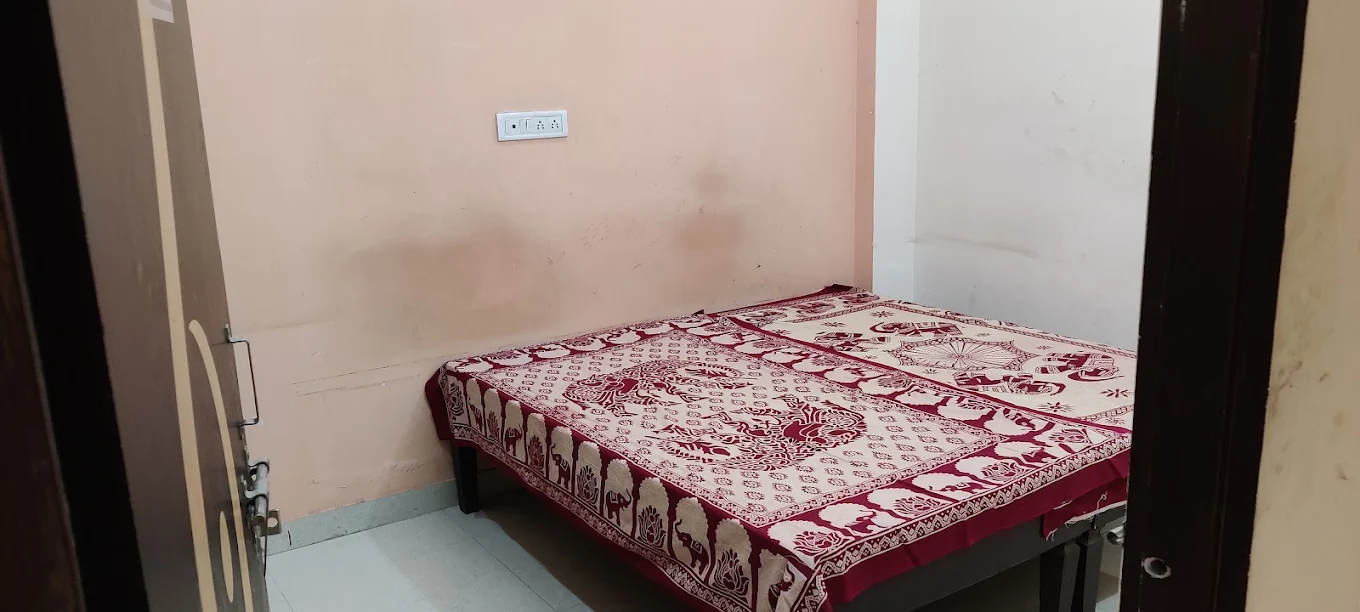 Photograph from this property’s Google listing