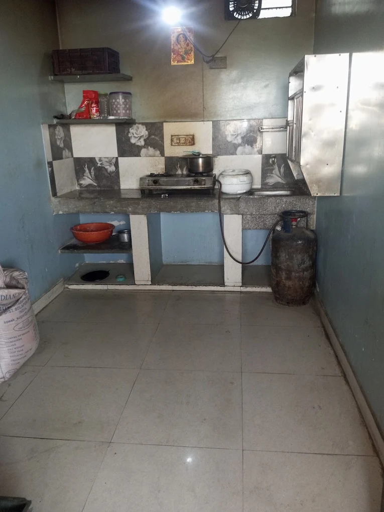 Photograph from this property’s Google listing