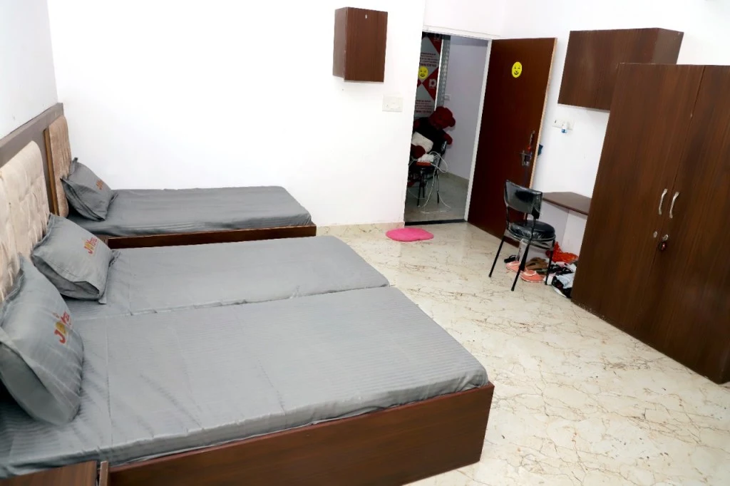 Room photograph from this property’s Google listing
